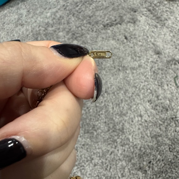 Elegant Gold and Silver Bracelet - Picture 6 of 6